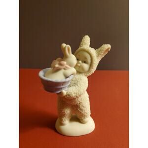 Snowbunnies "Basket of Love" figurine